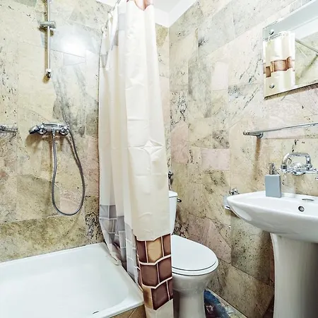 Gæstehus Everysky - Grota 3*